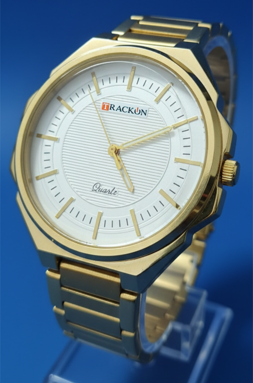 Trackon Gold Edition - The Watch That Makes Every Fit Look Expensive