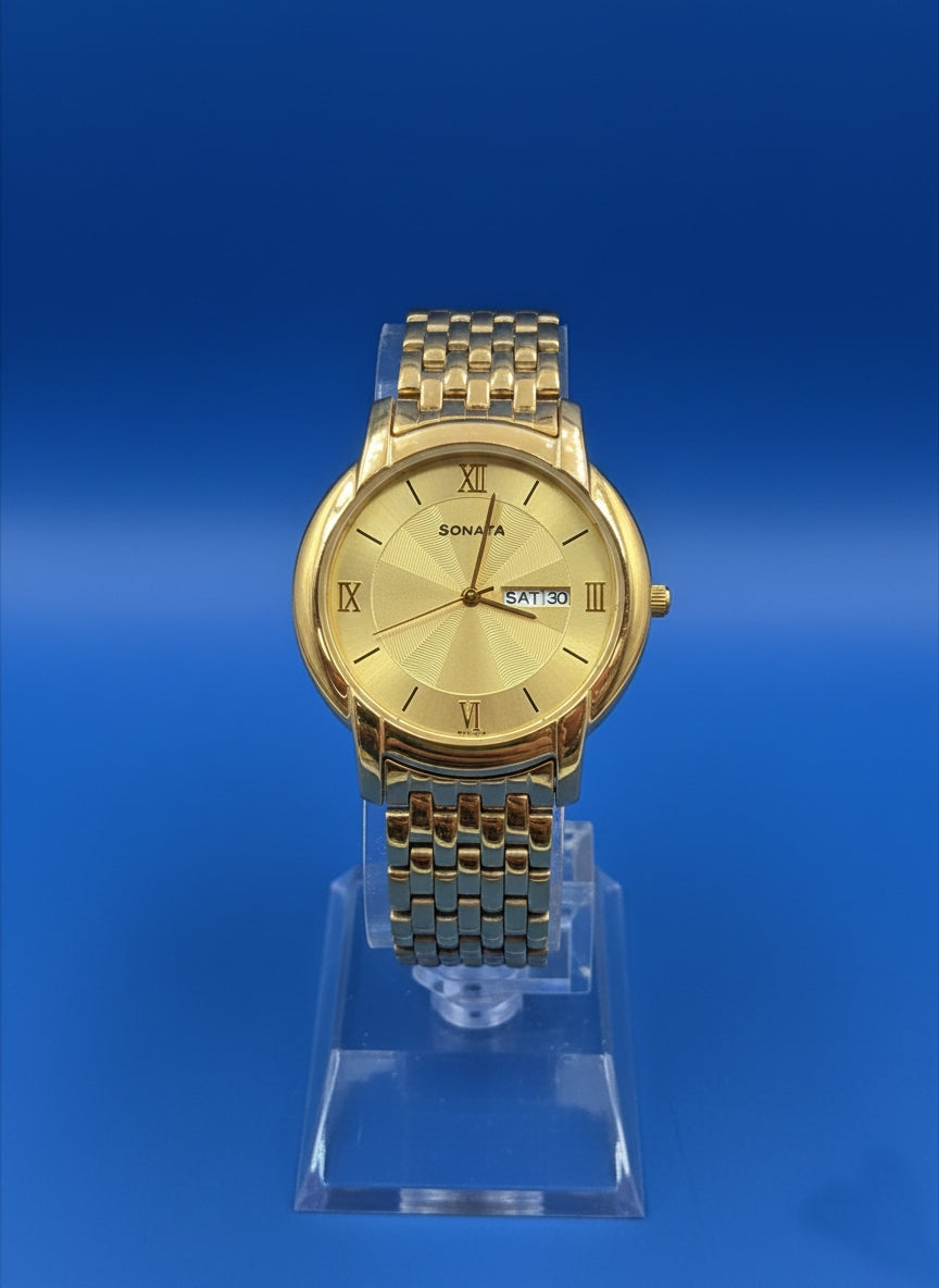 Sonata Classic Gold Round Watch - A Statement of Timeless Style.